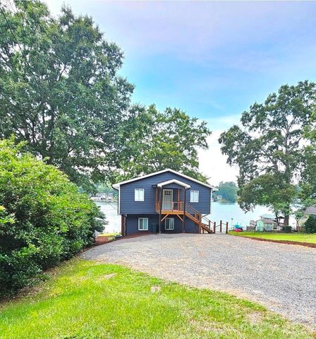 634 Pinehaven Drive PH74, New London, NC 28127