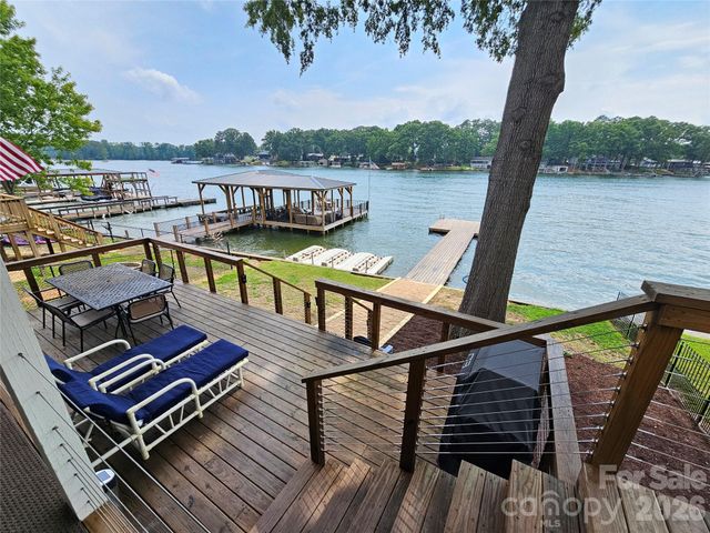 634 Pinehaven Drive PH74, New London, NC 28127