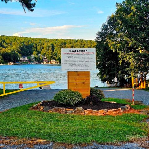 634 Pinehaven Drive PH74, New London, NC 28127