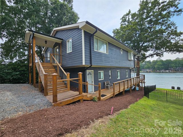 634 Pinehaven Drive PH74, New London, NC 28127