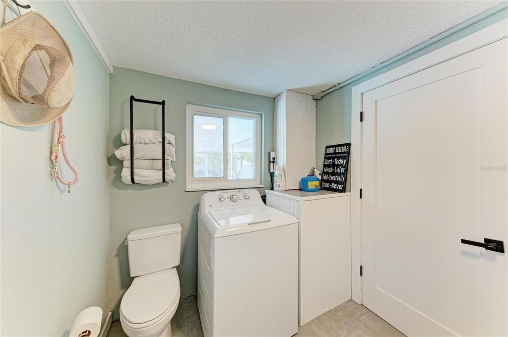 Image 32 of property listing at 5535 25TH STREET W, Bradenton, FL 34207