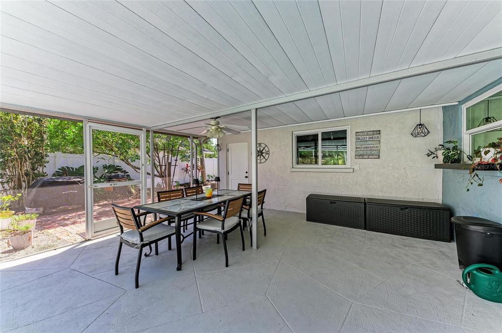 Image 38 of property listing at 5535 25TH STREET W, Bradenton, FL 34207