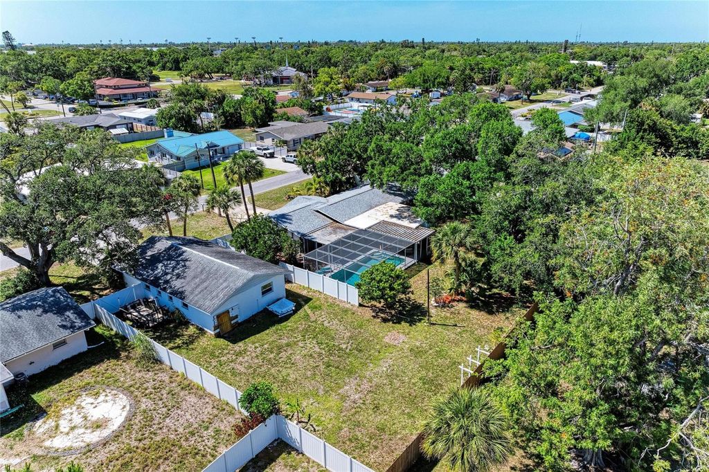 Image 42 of property listing at 5535 25TH STREET W, Bradenton, FL 34207