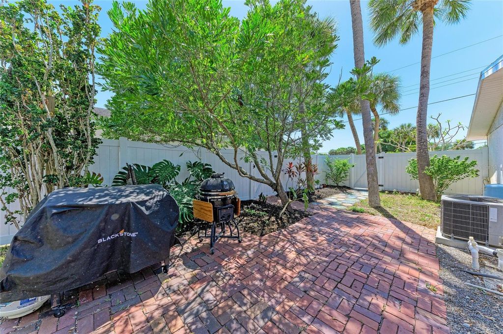 Image 46 of property listing at 5535 25TH STREET W, Bradenton, FL 34207