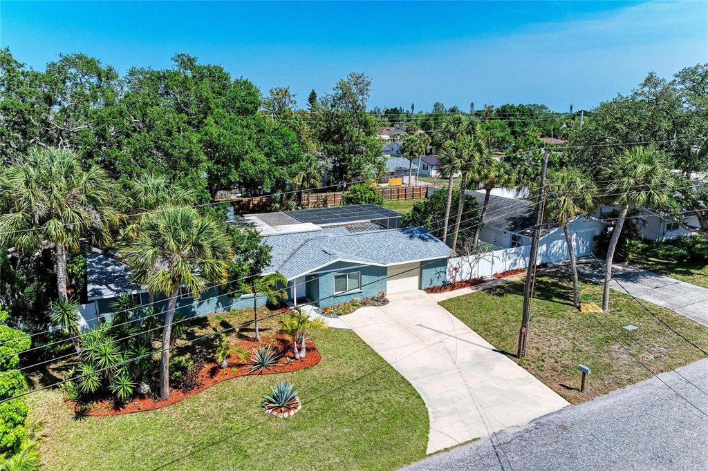 Image 48 of property listing at 5535 25TH STREET W, Bradenton, FL 34207
