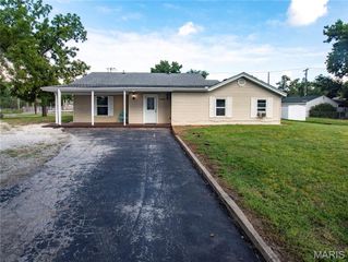 209 Elble, Wood River, IL 62095