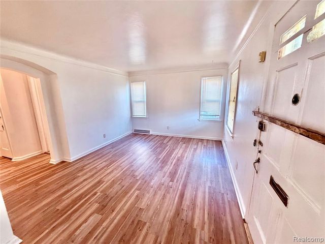 18081 Strasburg Street, Detroit, MI 48205