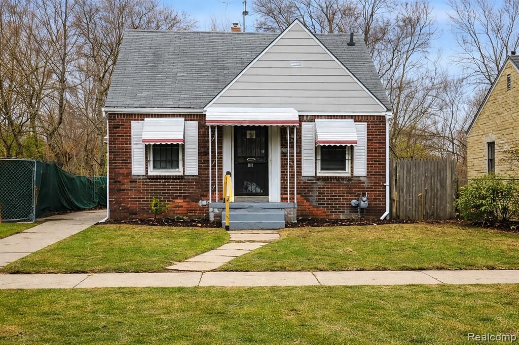 18081 Strasburg Street, Detroit, MI 48205