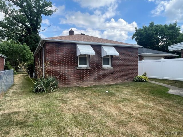 4022 Lewiston Road, Niagara Falls, NY 14305