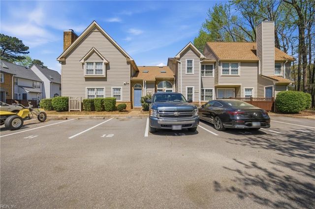 1001 Saint Andrews Way Apt B, Chesapeake, VA 23320