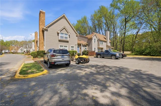 1001 Saint Andrews Way Apt B, Chesapeake, VA 23320