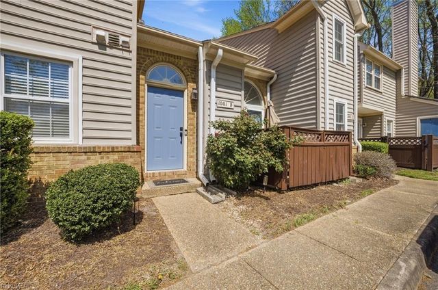 1001 Saint Andrews Way Apt B, Chesapeake, VA 23320
