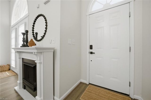 1001 Saint Andrews Way Apt B, Chesapeake, VA 23320