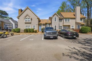 1001 Saint Andrews Way Apt B, Chesapeake, VA 23320