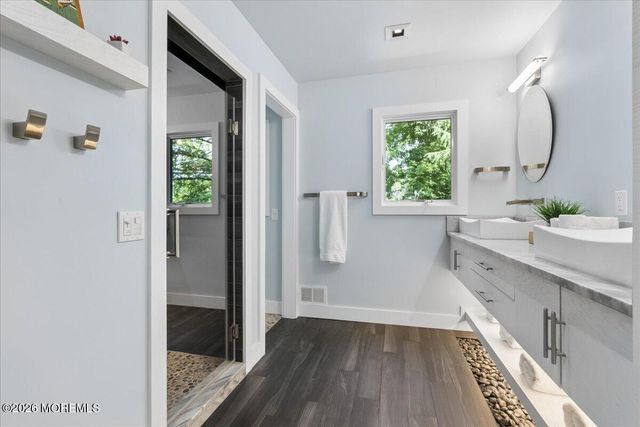 5 Eli Circle, Morganville, NJ 07751