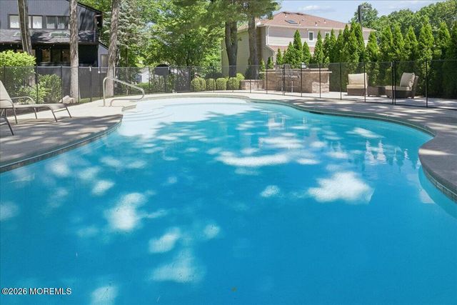 5 Eli Circle, Morganville, NJ 07751