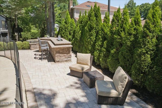 5 Eli Circle, Morganville, NJ 07751