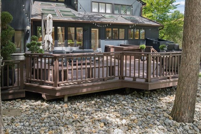 5 Eli Circle, Morganville, NJ 07751