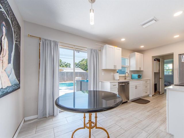 11397 122ND AVENUE, Largo, FL 33778