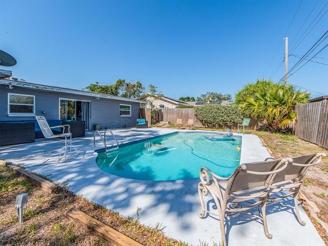 11397 122ND AVENUE, Largo, FL 33778