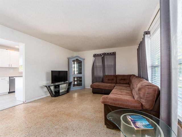 11397 122ND AVENUE, Largo, FL 33778