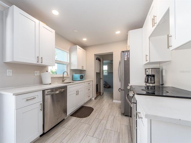 11397 122ND AVENUE, Largo, FL 33778