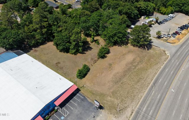 5231 Raeford Road, Fayetteville, NC 28304
