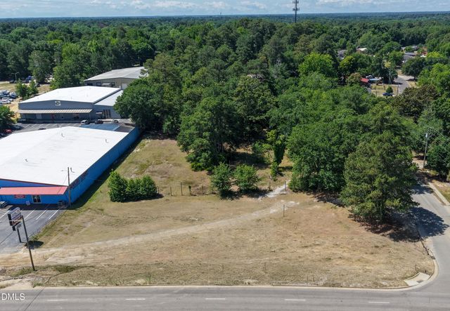 5231 Raeford Road, Fayetteville, NC 28304