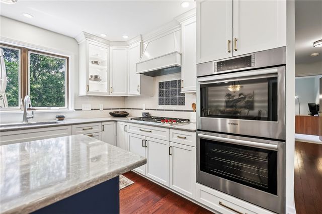 45 Split Rock Road, Pittsford, NY 14534