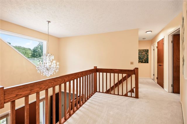 45 Split Rock Road, Pittsford, NY 14534