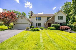 45 Split Rock Road, Pittsford, NY 14534