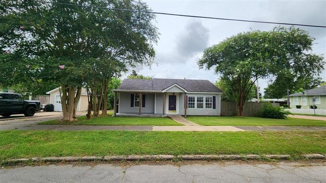 632 CLEVELAND Street, Lake Charles, LA 70601