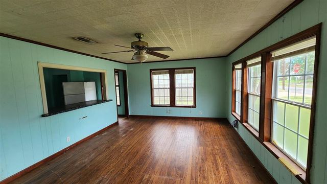 632 CLEVELAND Street, Lake Charles, LA 70601