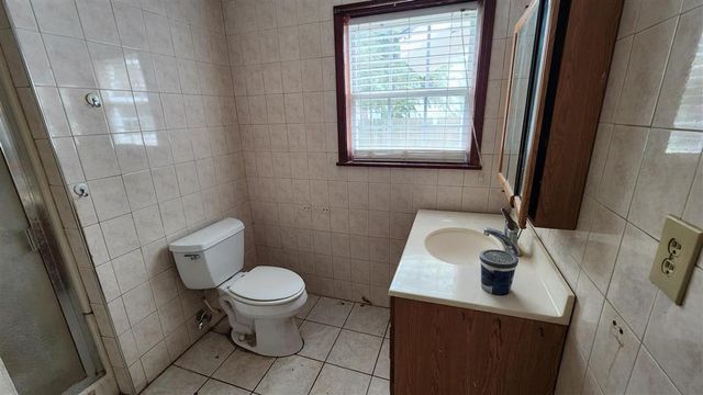 632 CLEVELAND Street, Lake Charles, LA 70601