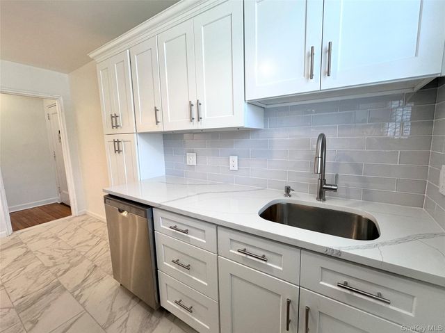 95 North Broadway C2-1, White Plains, NY 10603