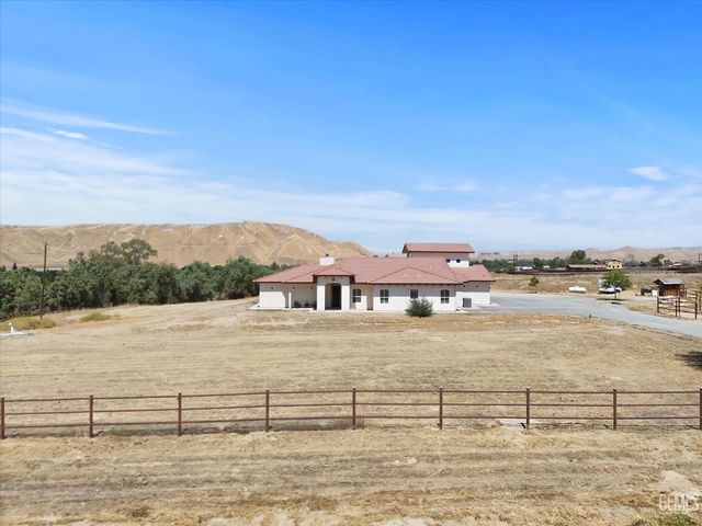 13700 Round Mountain Road, Bakersfield, CA 93308