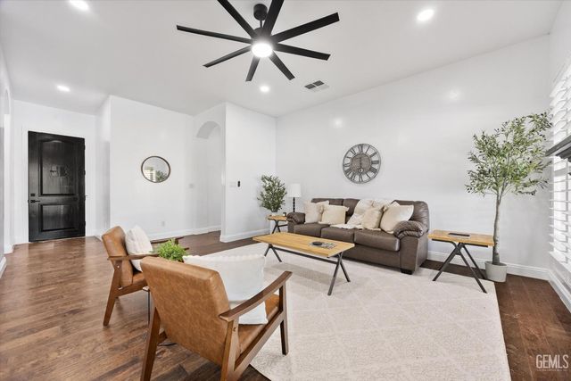13700 Round Mountain Road, Bakersfield, CA 93308