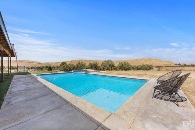 13700 Round Mountain Road, Bakersfield, CA 93308