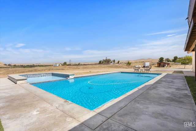 13700 Round Mountain Road, Bakersfield, CA 93308