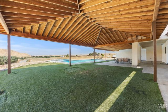 13700 Round Mountain Road, Bakersfield, CA 93308
