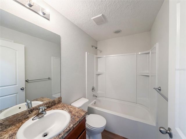 2359 BEXLEY DRIVE, Tavares, FL 32778