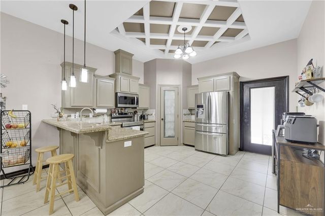 316 Kika De La Garza Street, Edinburg, TX 78539