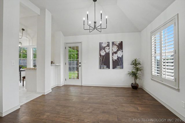 10416 E 116th Street S, Bixby, OK 74008