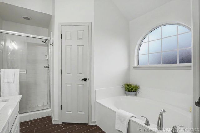 10416 E 116th Street S, Bixby, OK 74008