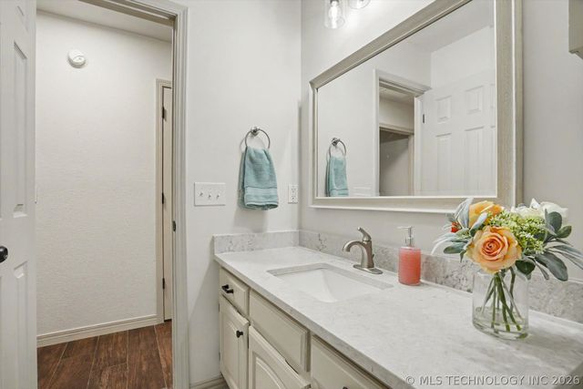10416 E 116th Street S, Bixby, OK 74008