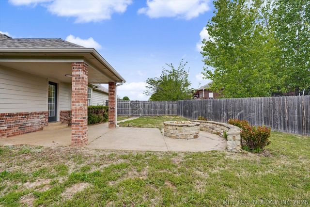 10416 E 116th Street S, Bixby, OK 74008