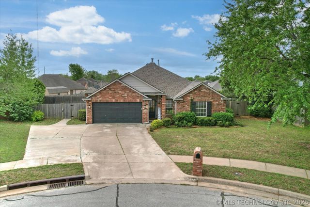 10416 E 116th Street S, Bixby, OK 74008
