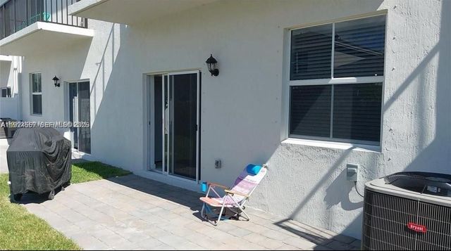 1790 SE 7th Ter 1790, Homestead, FL 33034