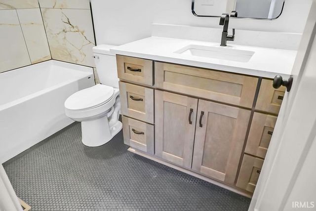 1104 N Grant Street, Bloomington, IN 47408