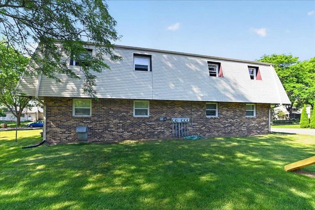 5110 Pebblebrook Drive, Madison, WI 53716
